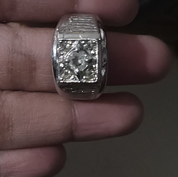 Men's Ring - Picture 10 of 12